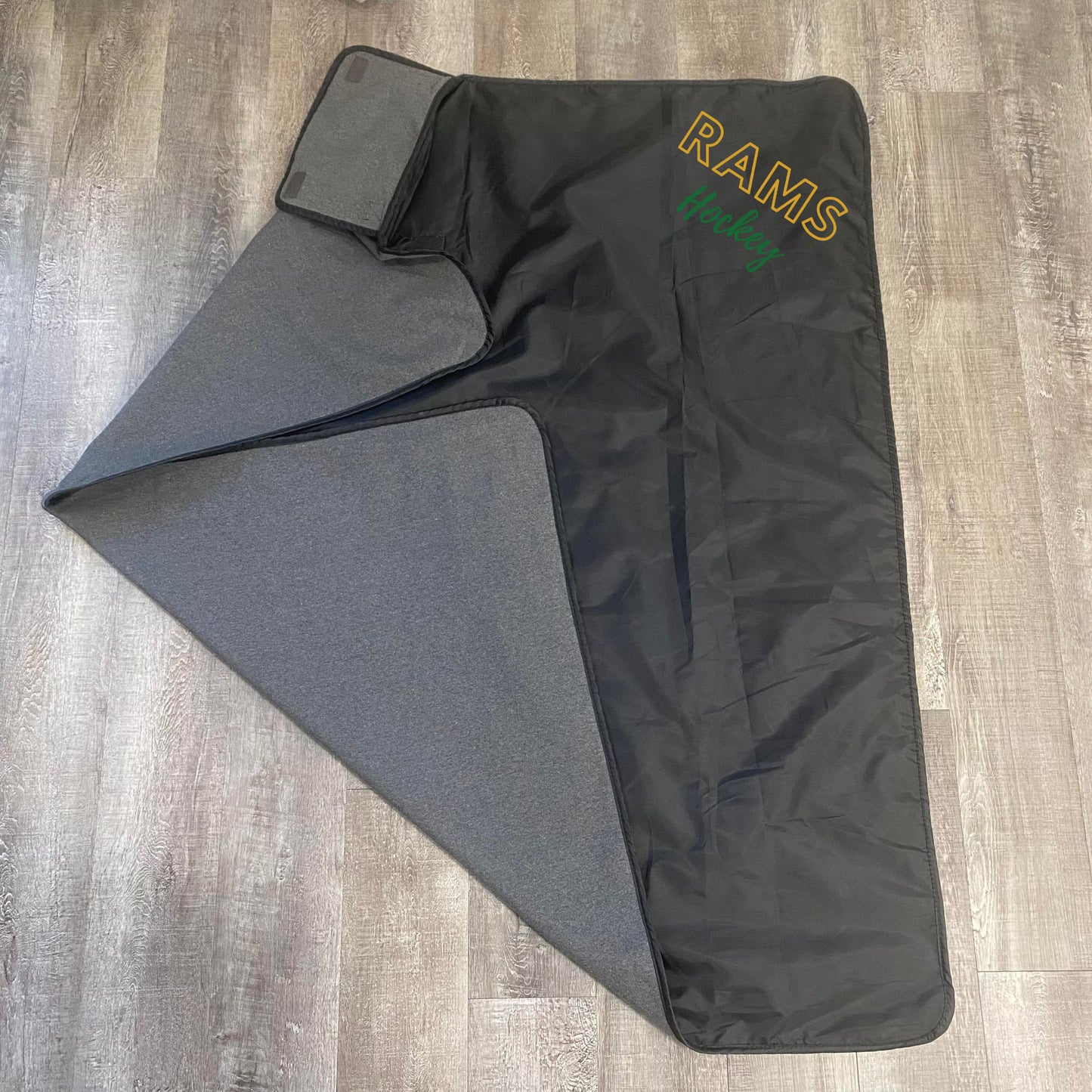 Arena Packable Blanket